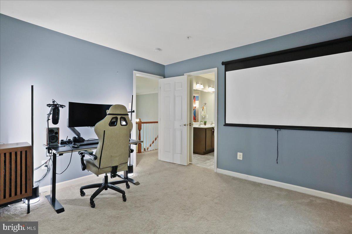 HOLTZINGER OVERLOOK - Residential