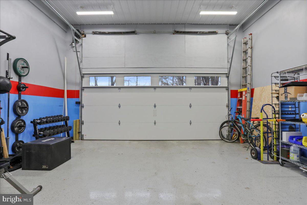 HOLTZINGER OVERLOOK - Residential