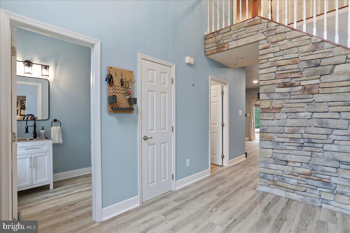 HOLTZINGER OVERLOOK - Residential