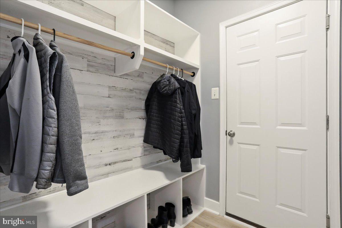 HOLTZINGER OVERLOOK - Residential