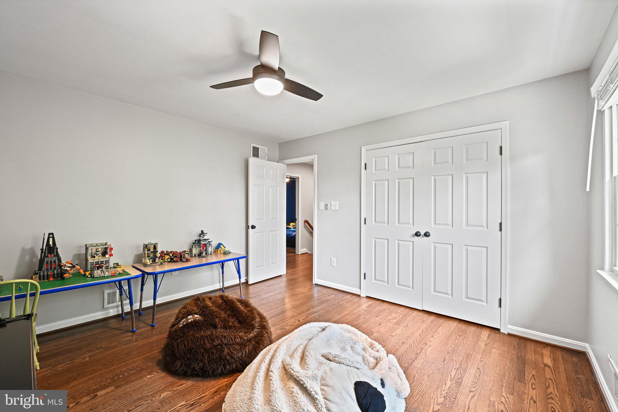 HAMLET - Residential