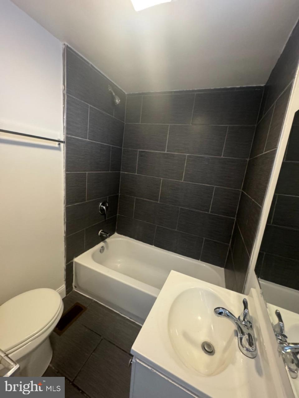 BALTIMORE HIGHLANDS - Residential