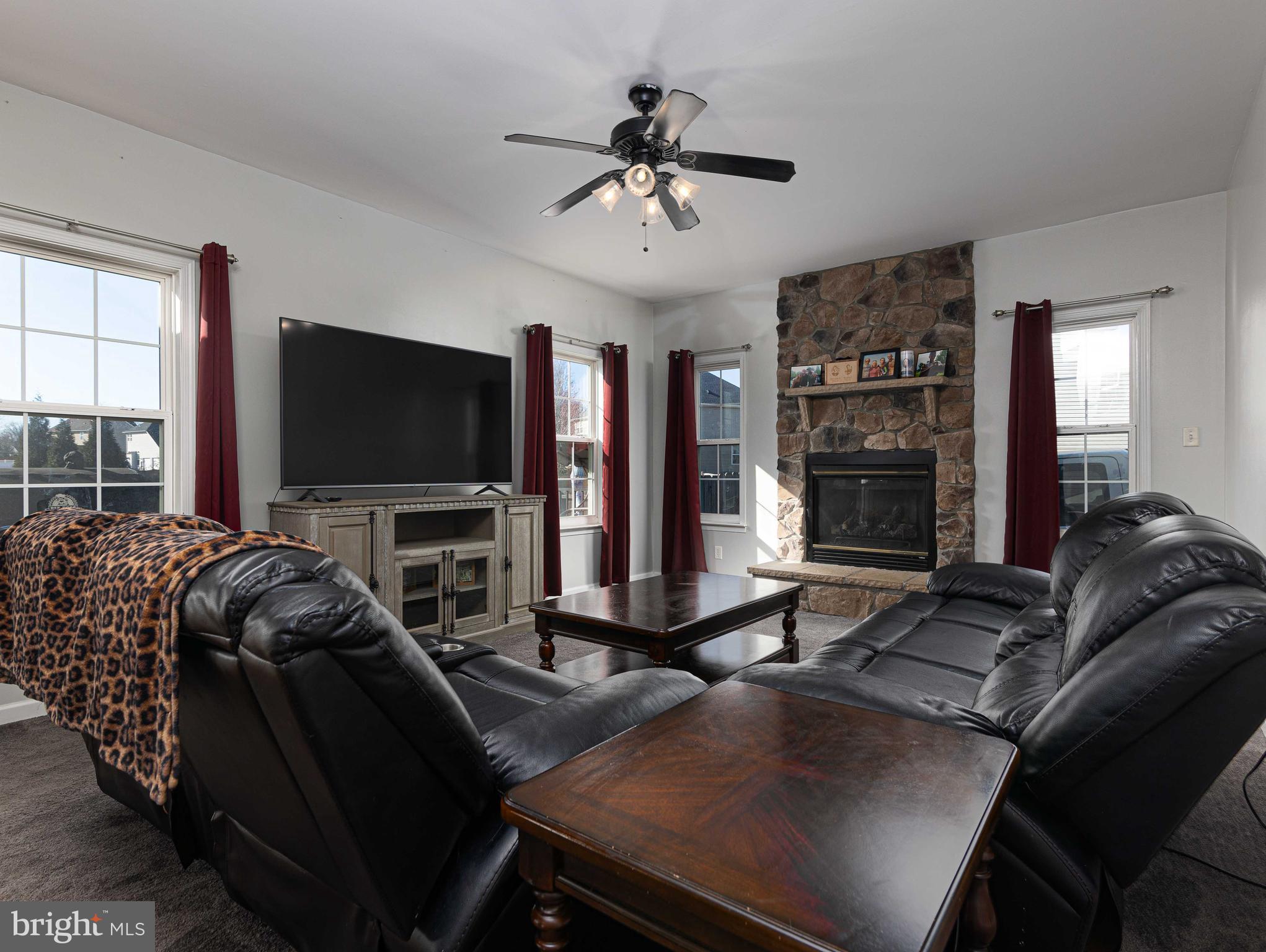 MCCAULEY CROSSING - Residential