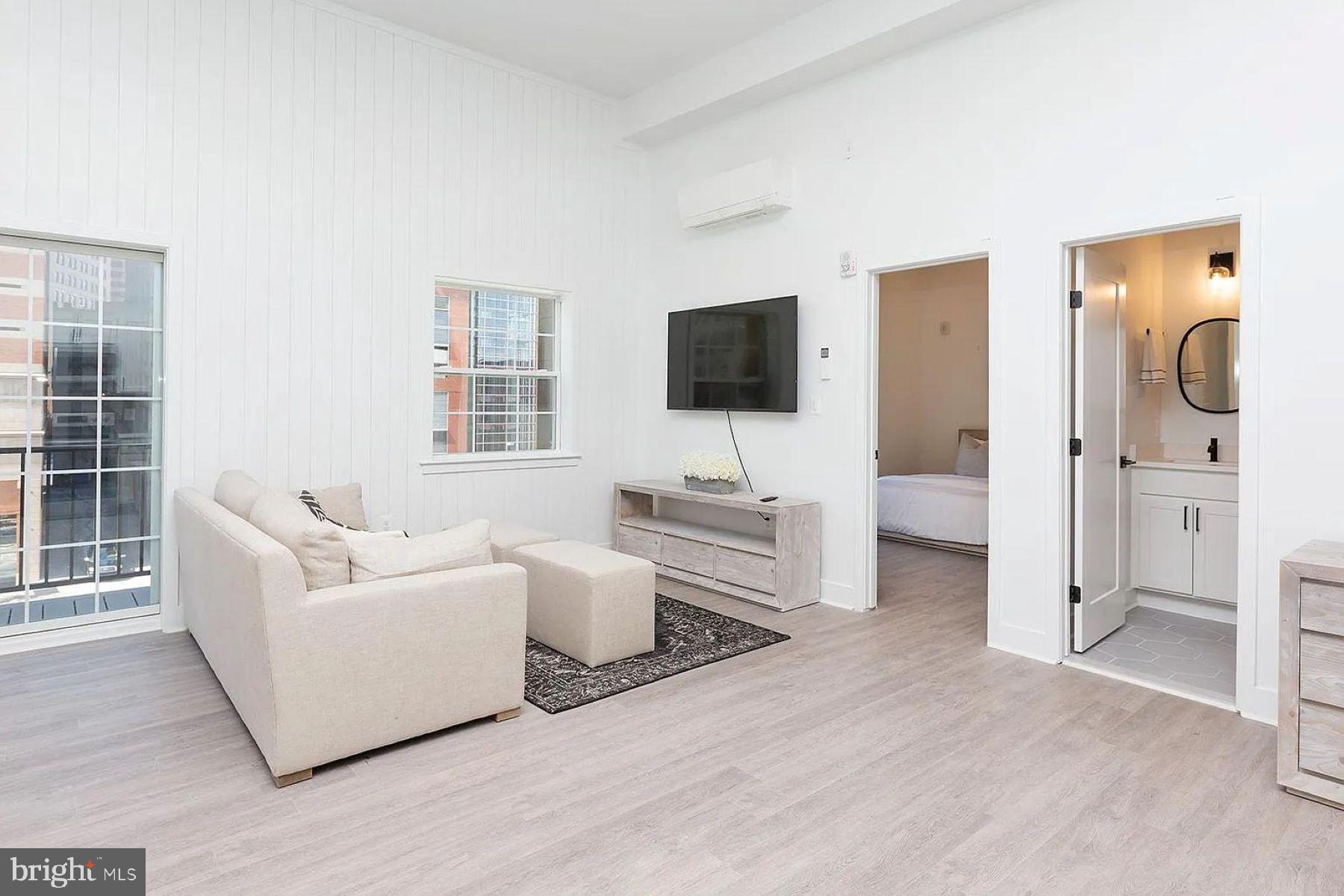 MOUNT VERNON PLACE HISTORIC DISTRICT - Residential Lease