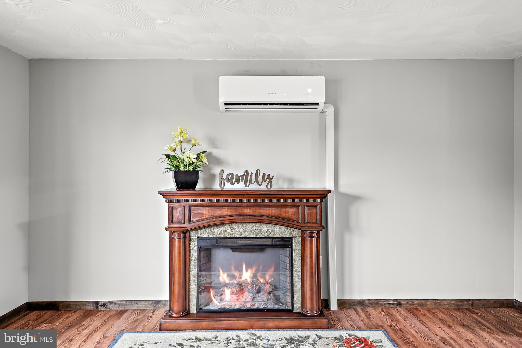 HARFORD MANOR FARMS - Residential