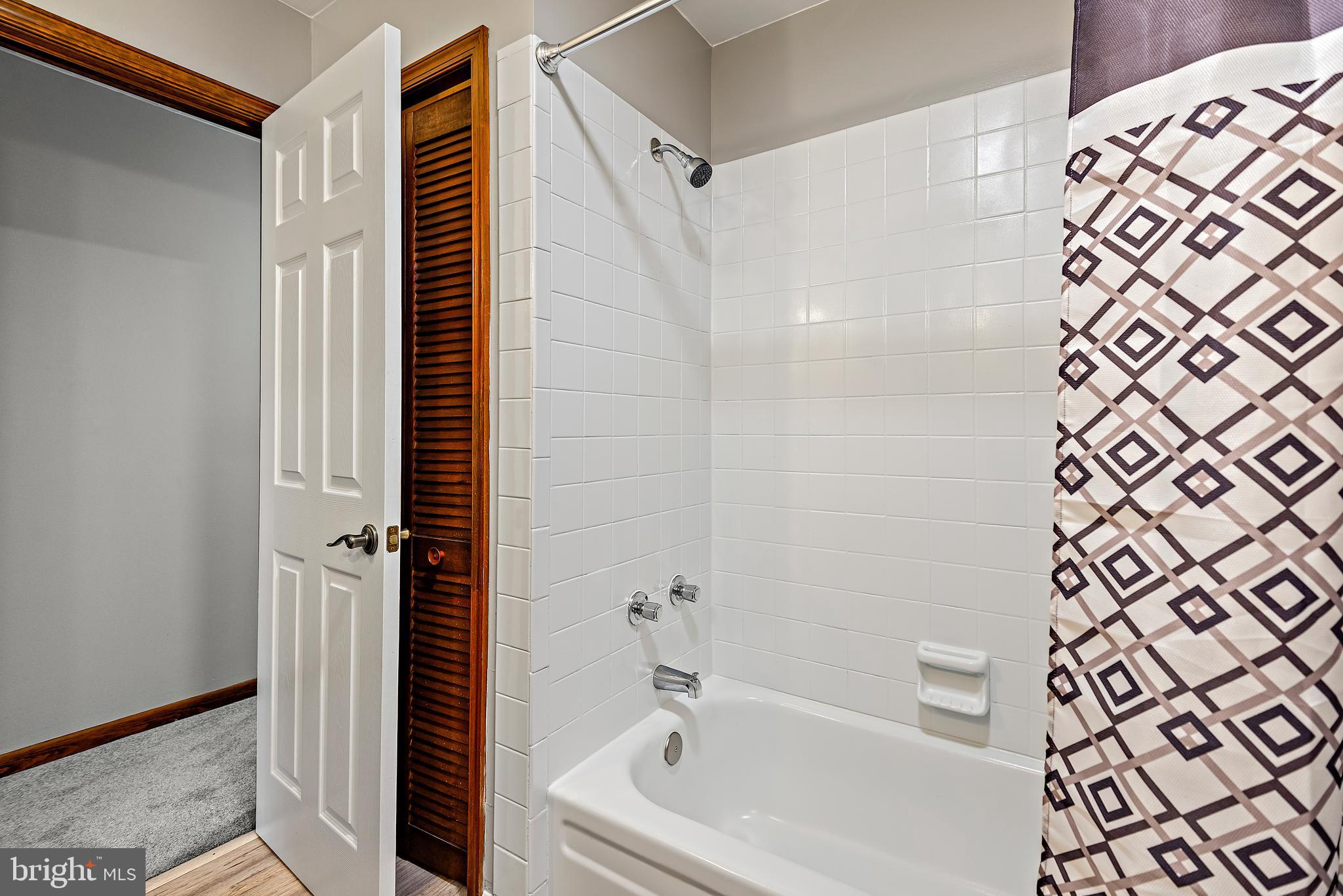 HARFORD MANOR FARMS - Residential