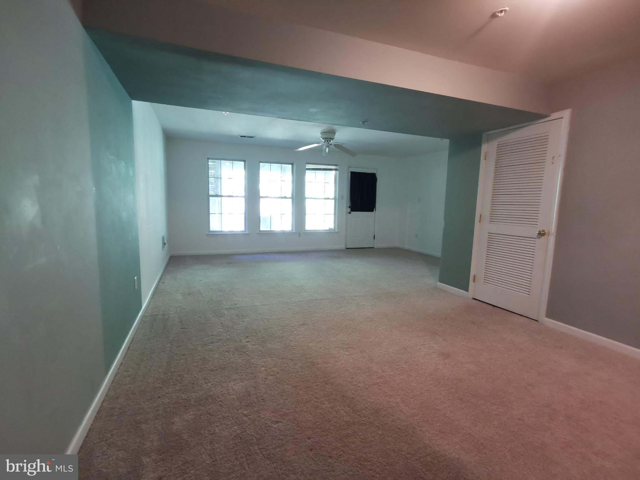 VILLAGES OF URBANA - Residential Lease