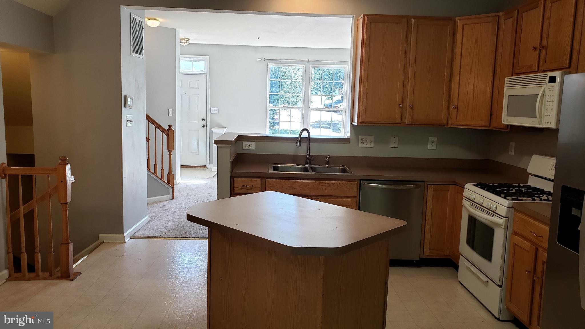 VILLAGES OF URBANA - Residential Lease