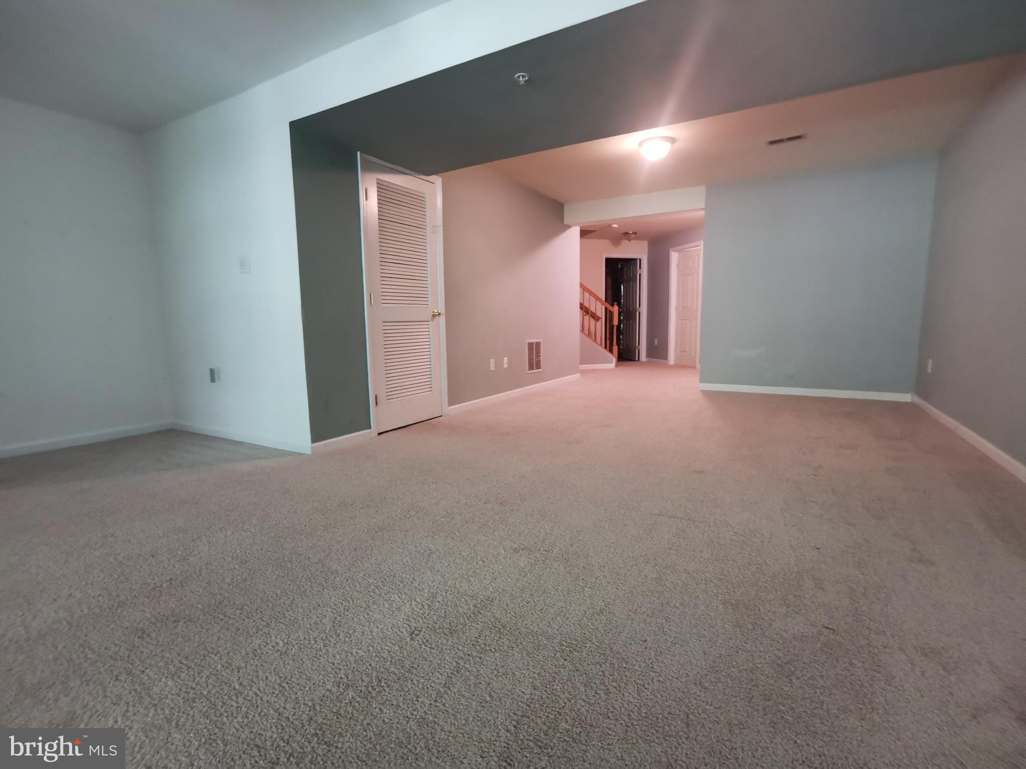 VILLAGES OF URBANA - Residential Lease