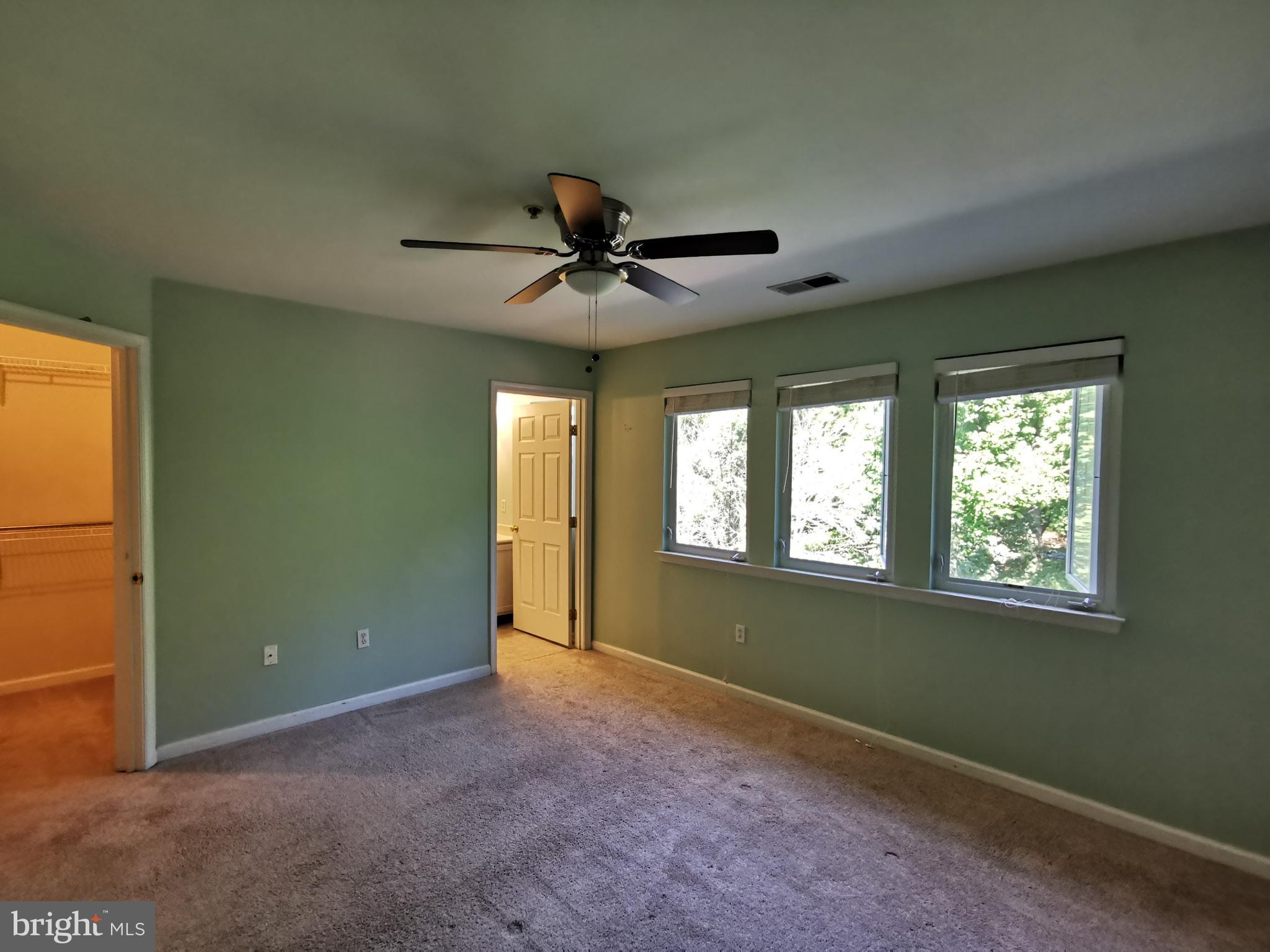 VILLAGES OF URBANA - Residential Lease