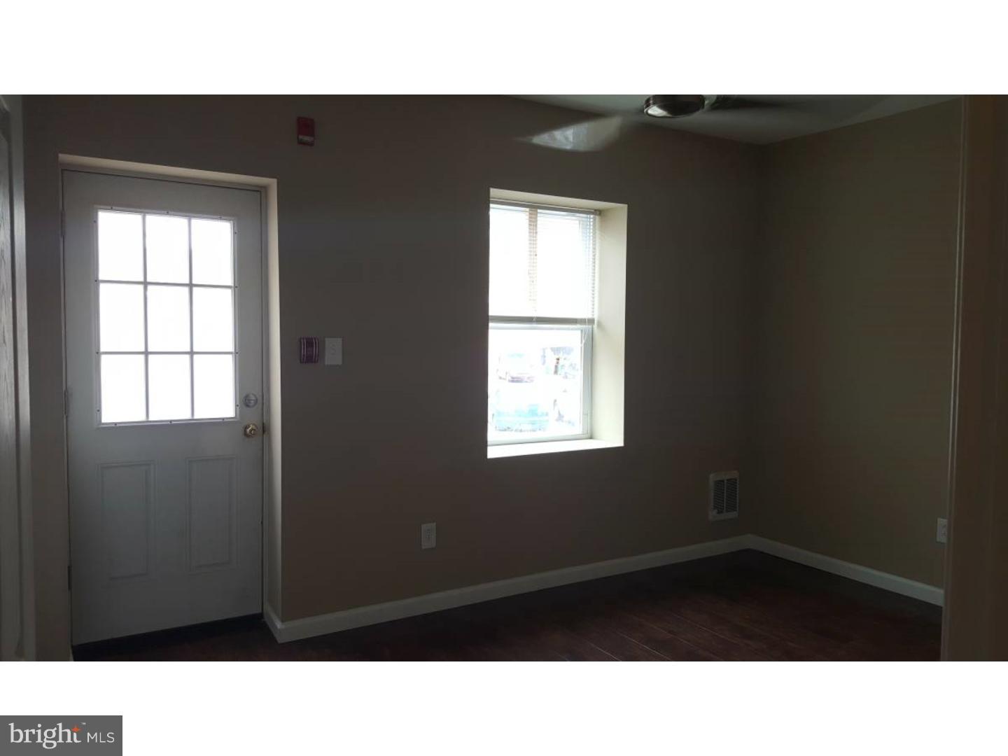 KENSINGTON - Commercial Lease