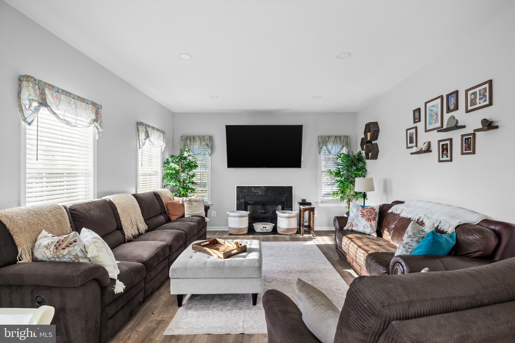 HIGHPOINTE - Residential