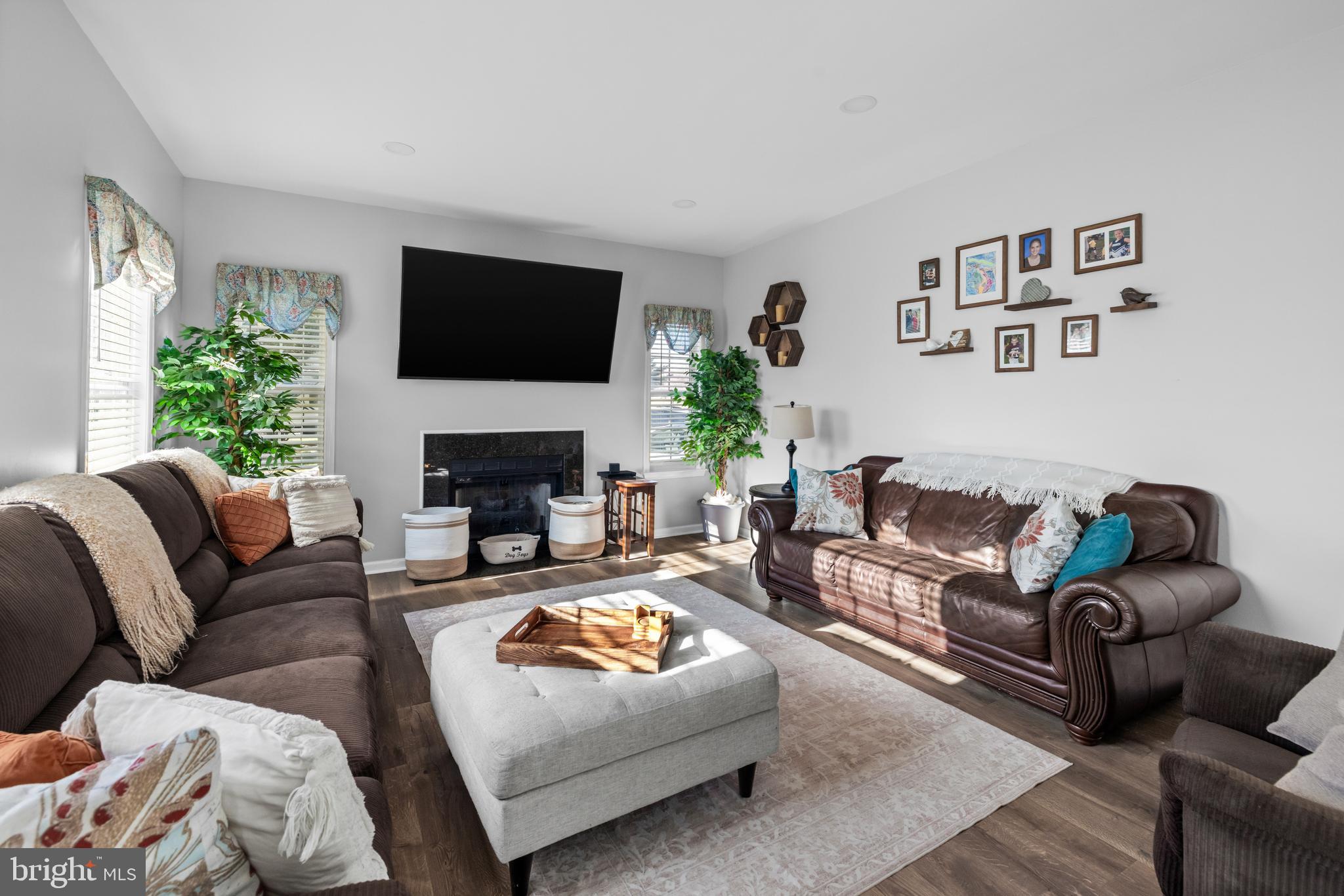 HIGHPOINTE - Residential