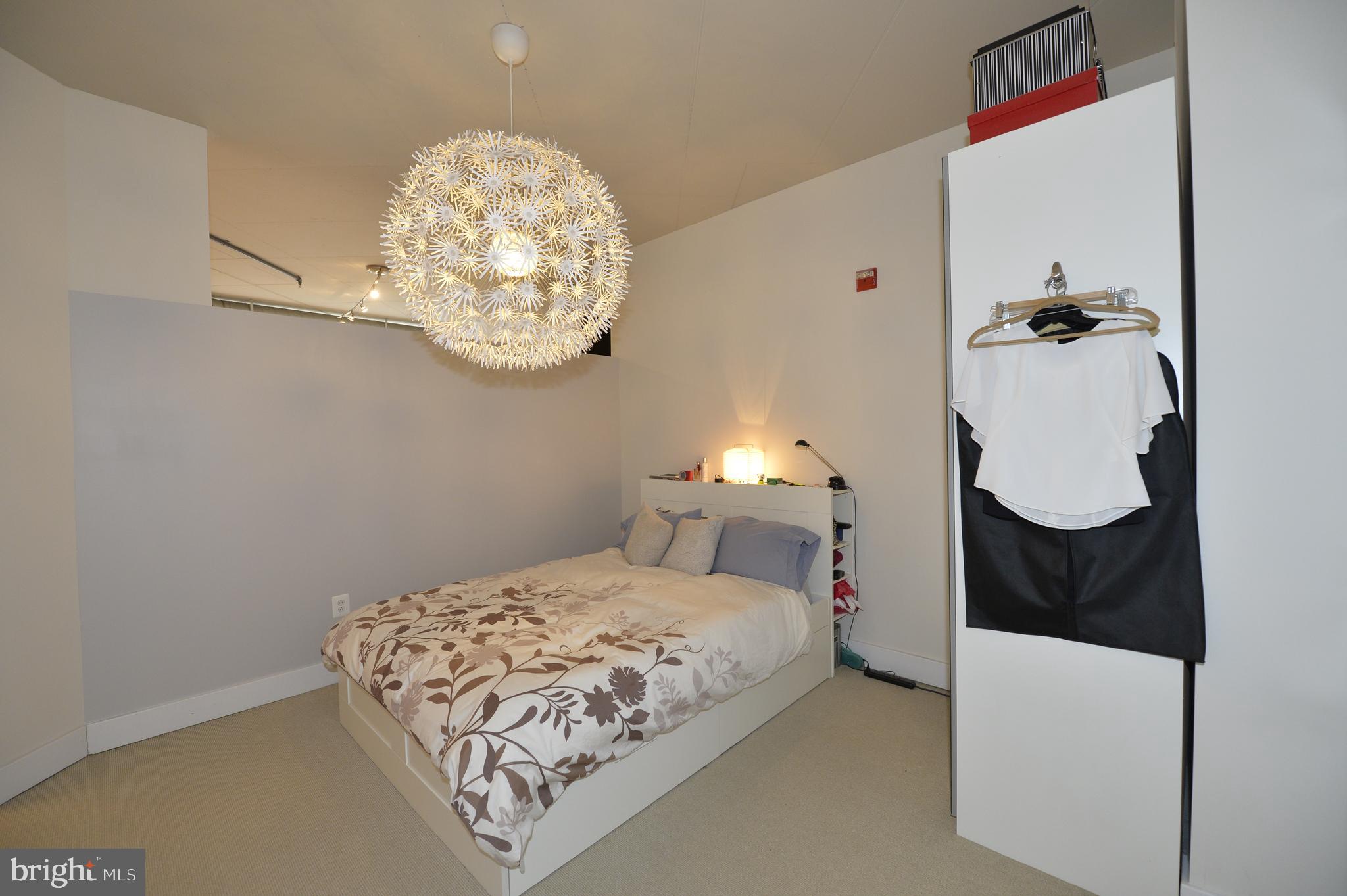 CONDOS AT CARLYLE SQUARE - Residential Lease