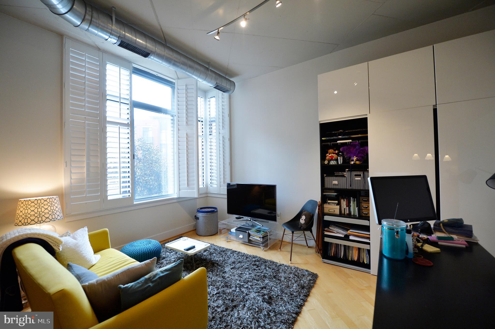 CONDOS AT CARLYLE SQUARE - Residential Lease