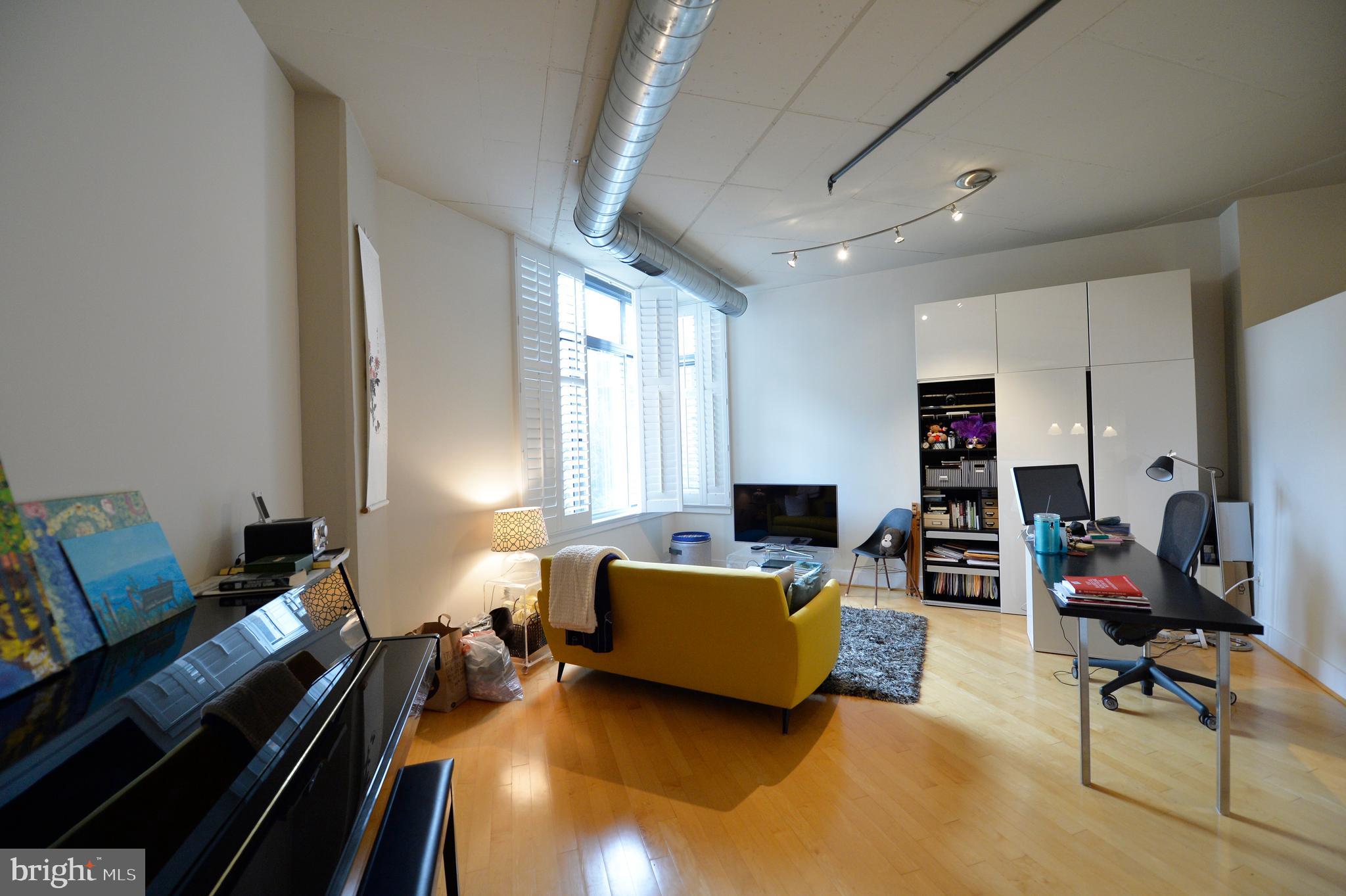 CONDOS AT CARLYLE SQUARE - Residential Lease