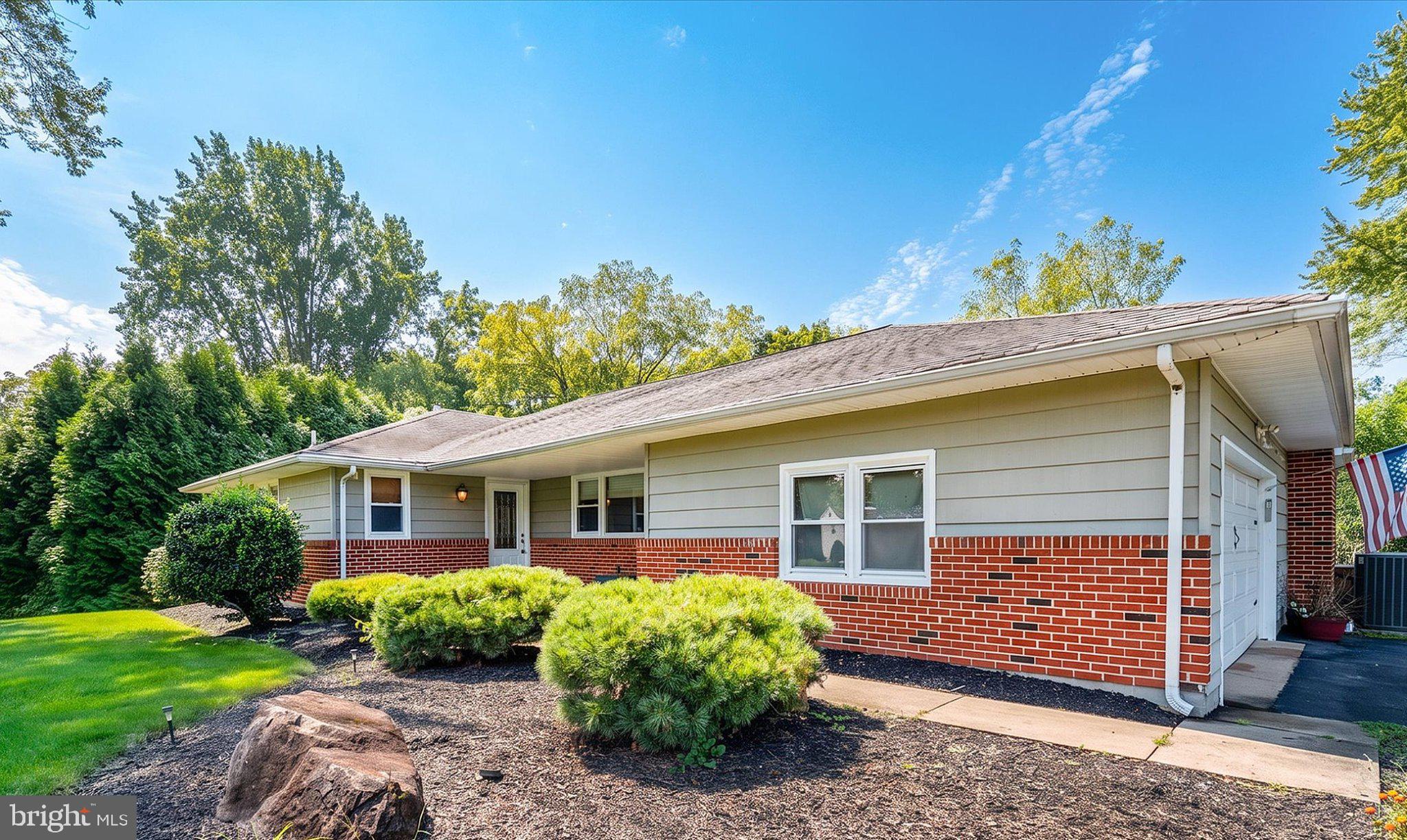 172 OLDBURY DRIVE
