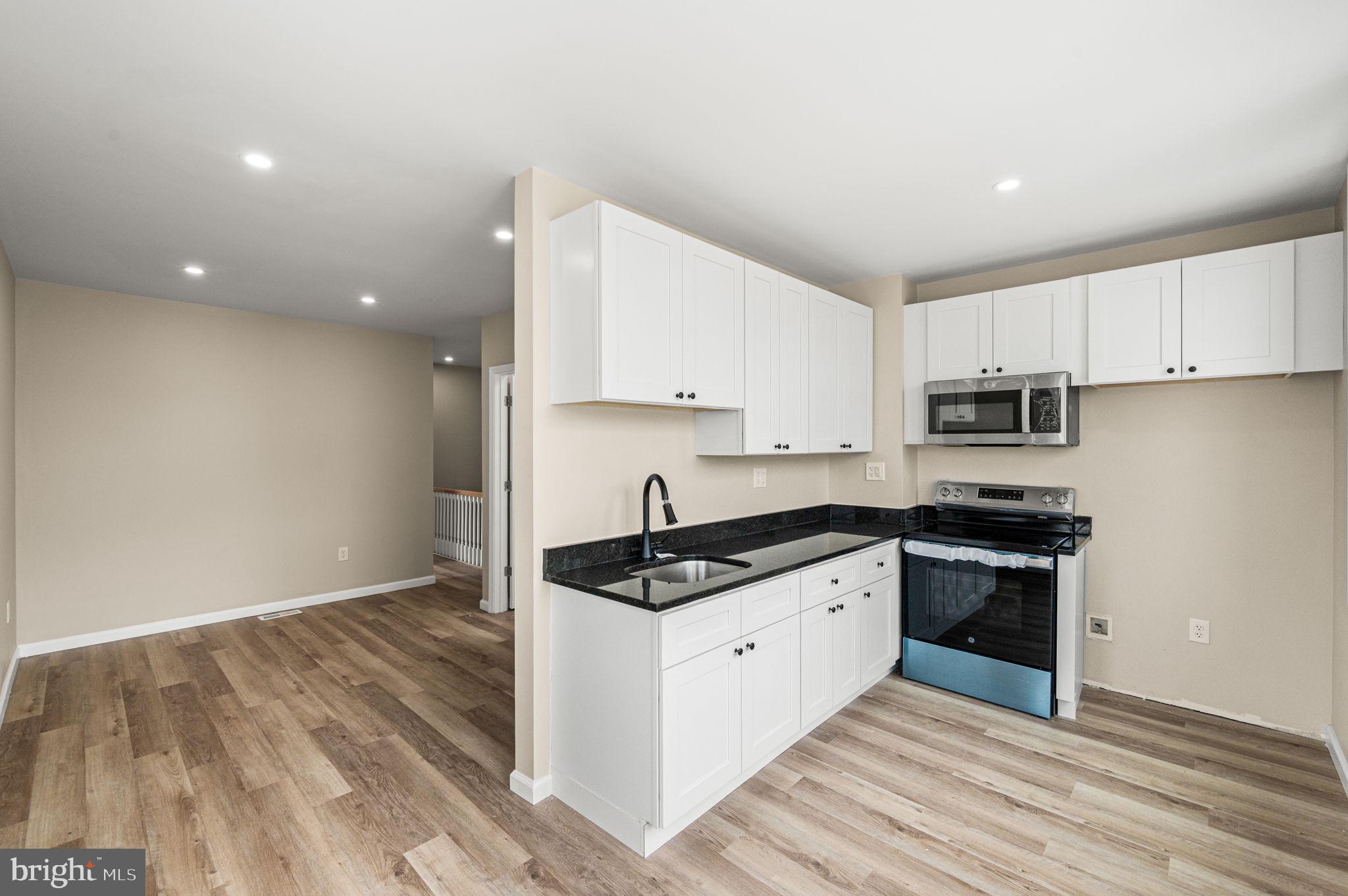 301 W RUSCOMB STREET