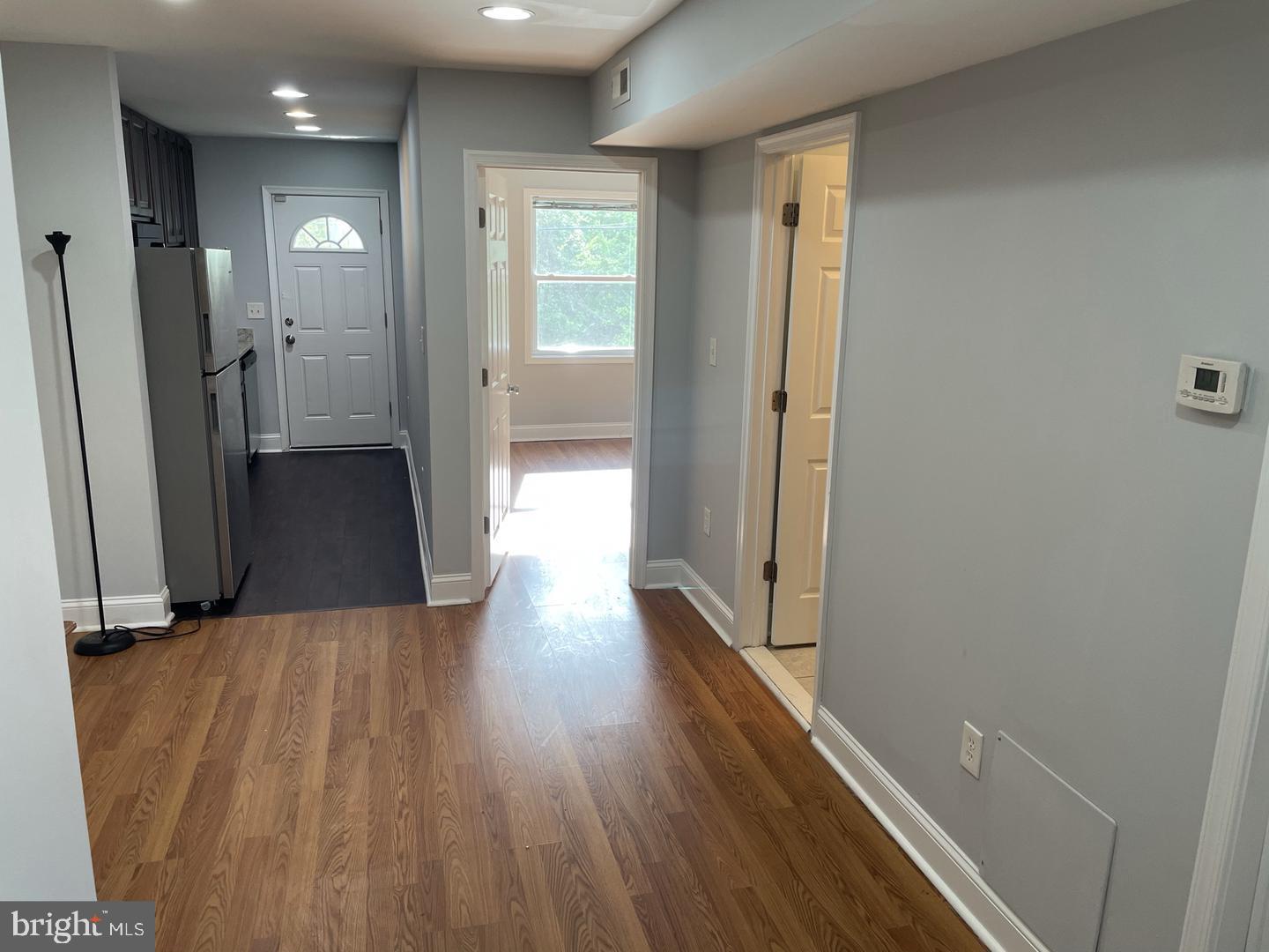 421 BURBANK STREET SE