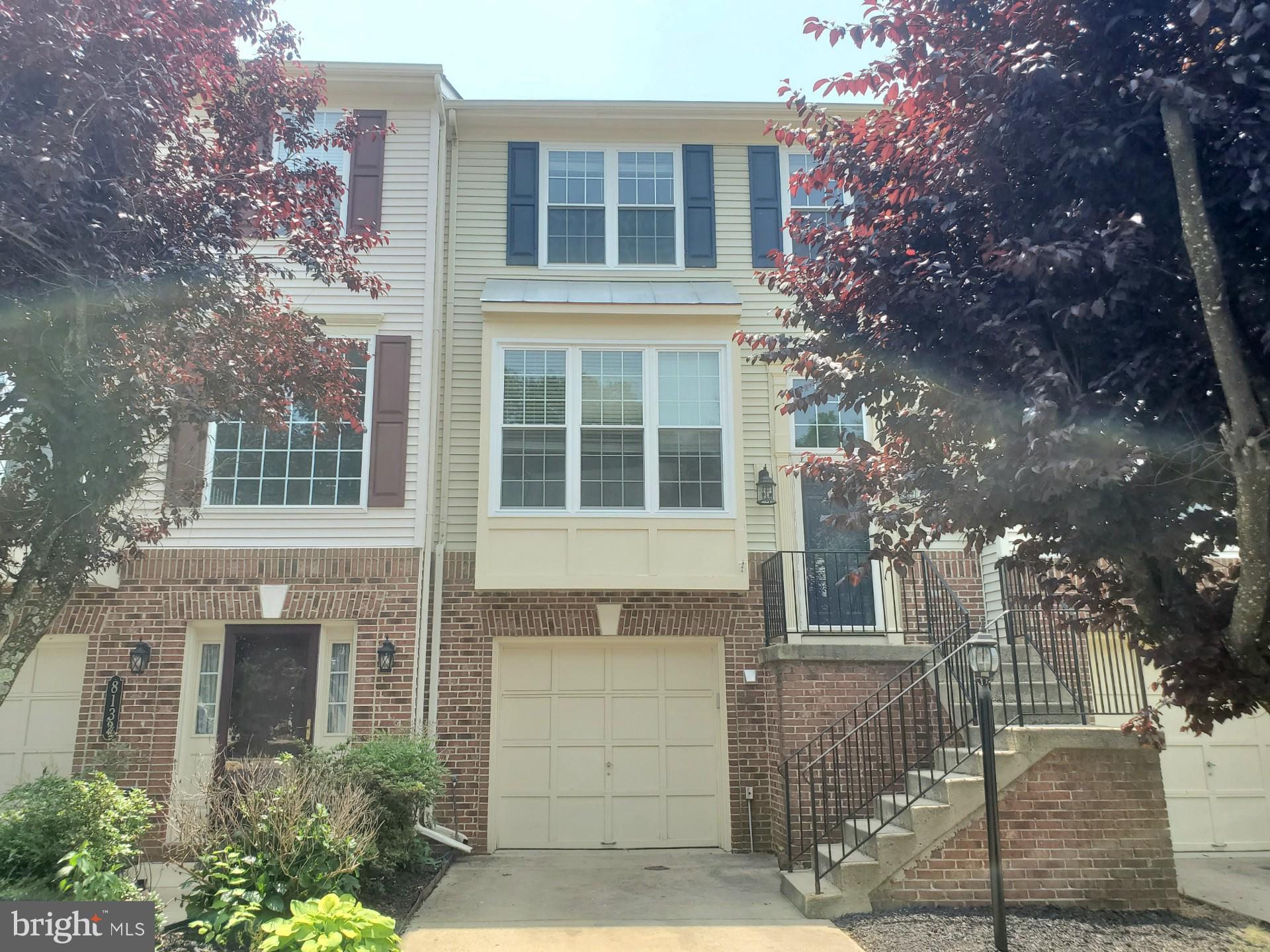 VIRGINIA OAKS - Residential