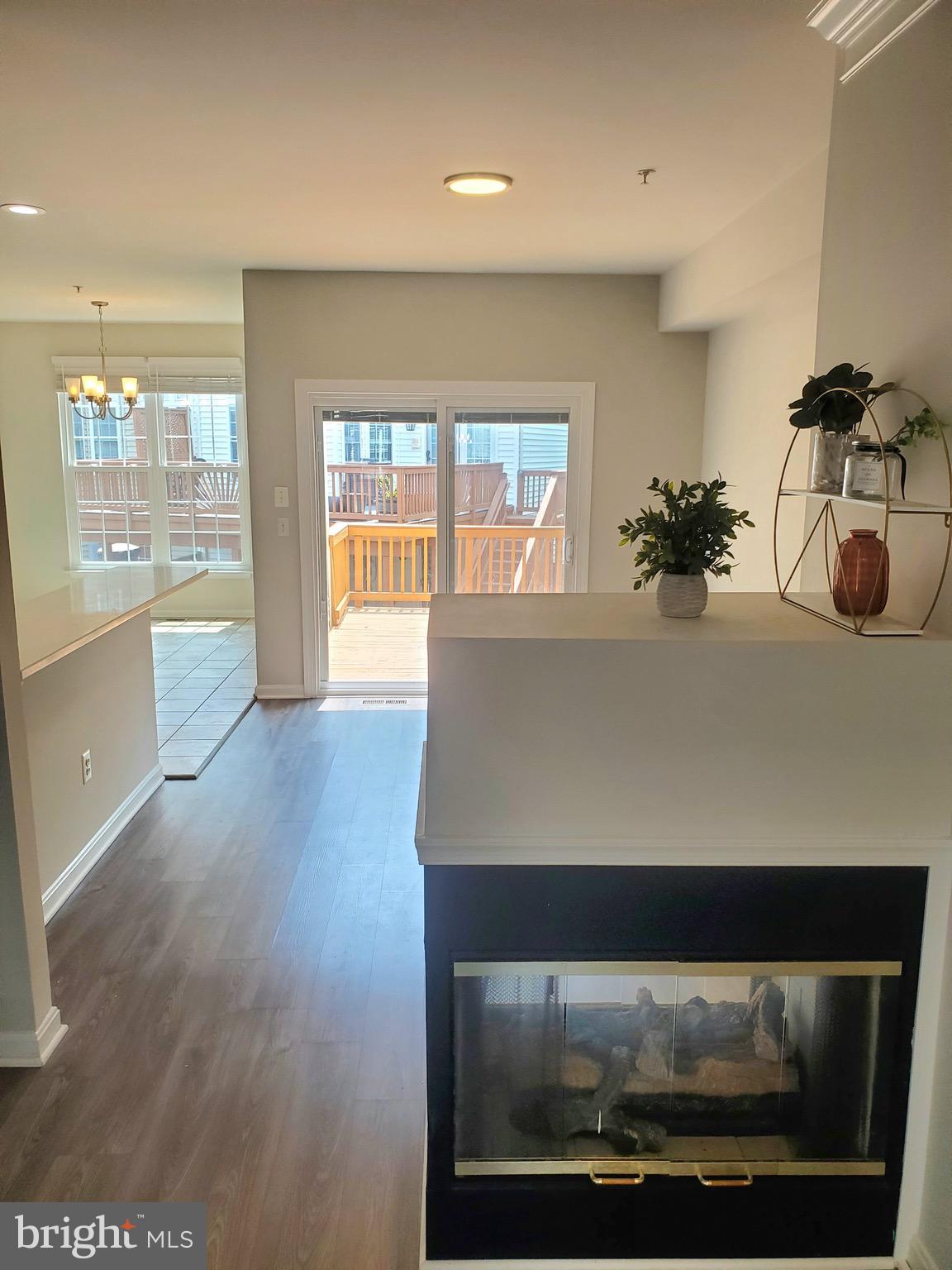 VIRGINIA OAKS - Residential