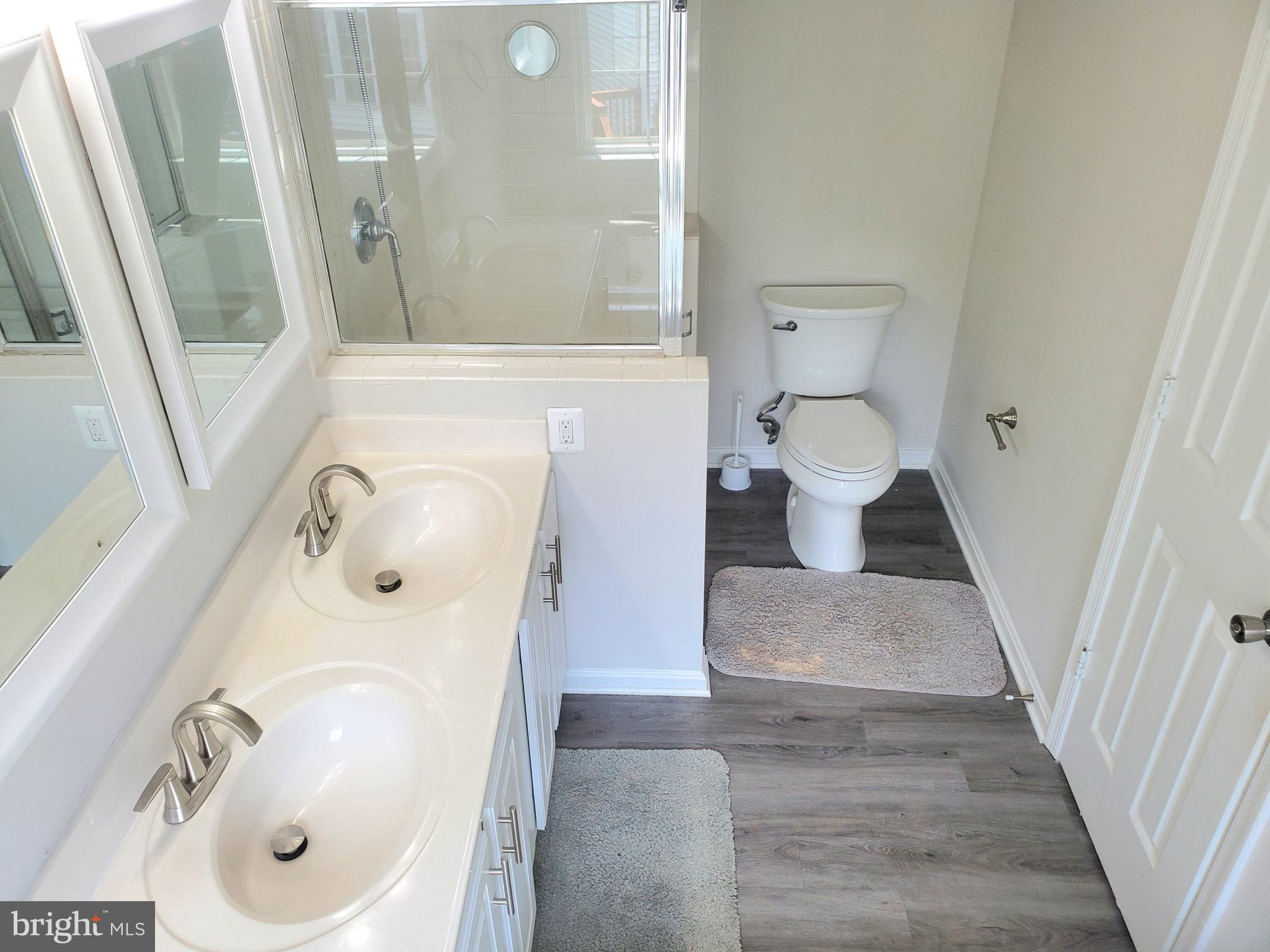 VIRGINIA OAKS - Residential