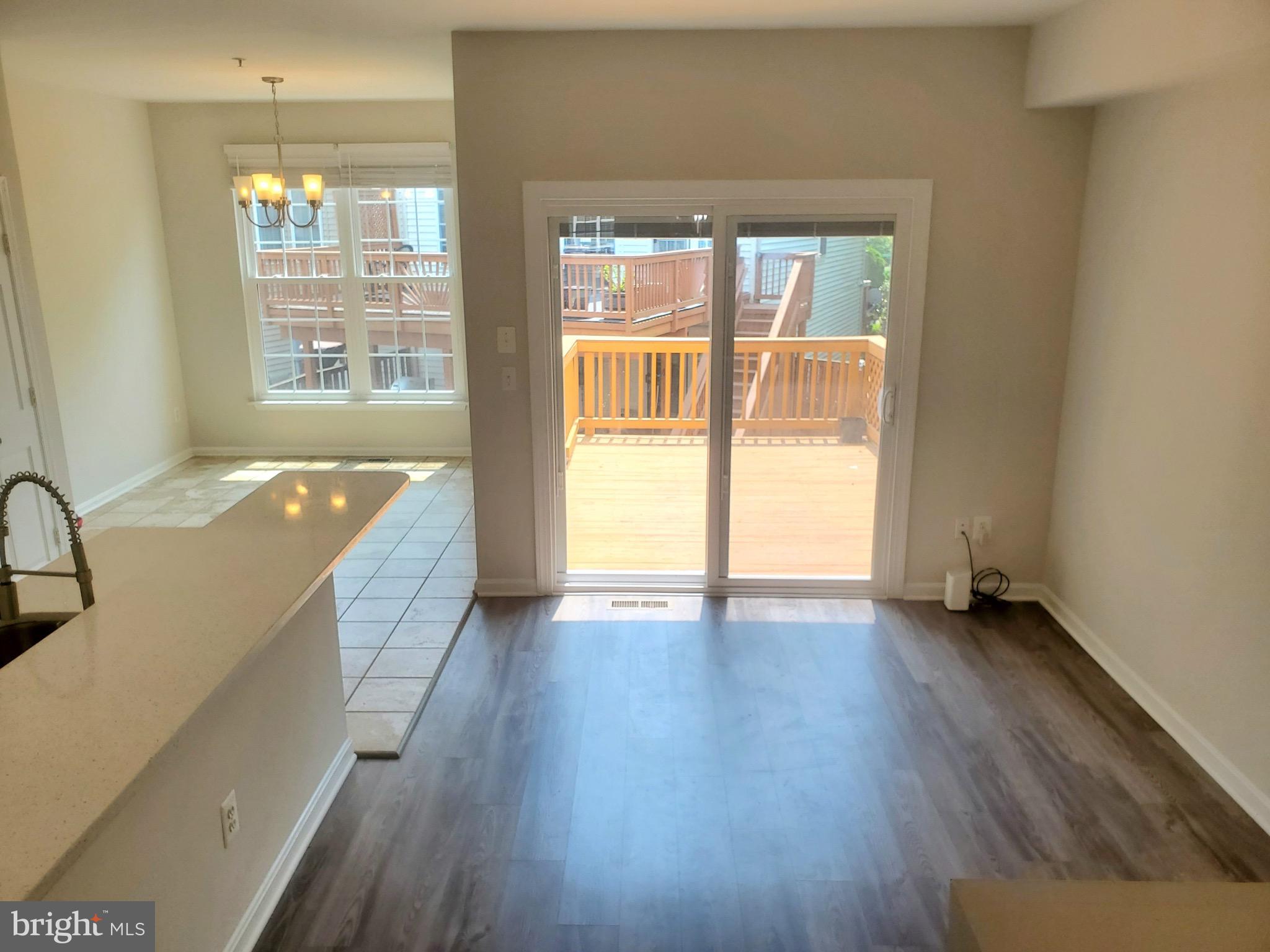 VIRGINIA OAKS - Residential