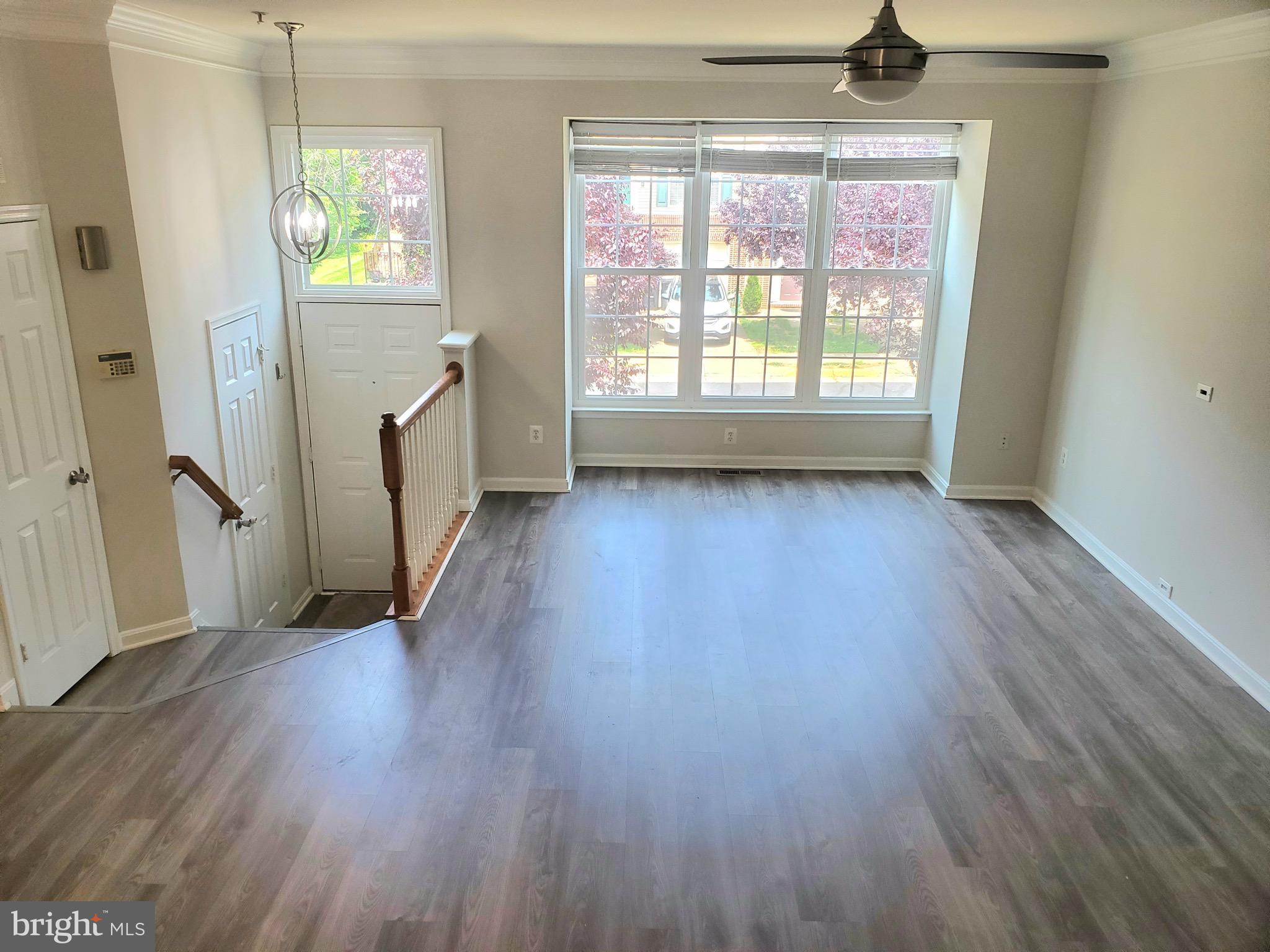 VIRGINIA OAKS - Residential