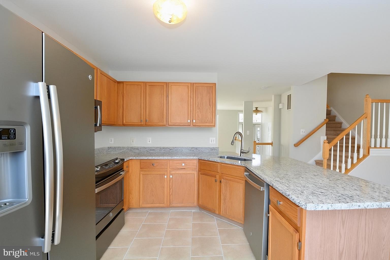 STONE RIVER - Residential Lease