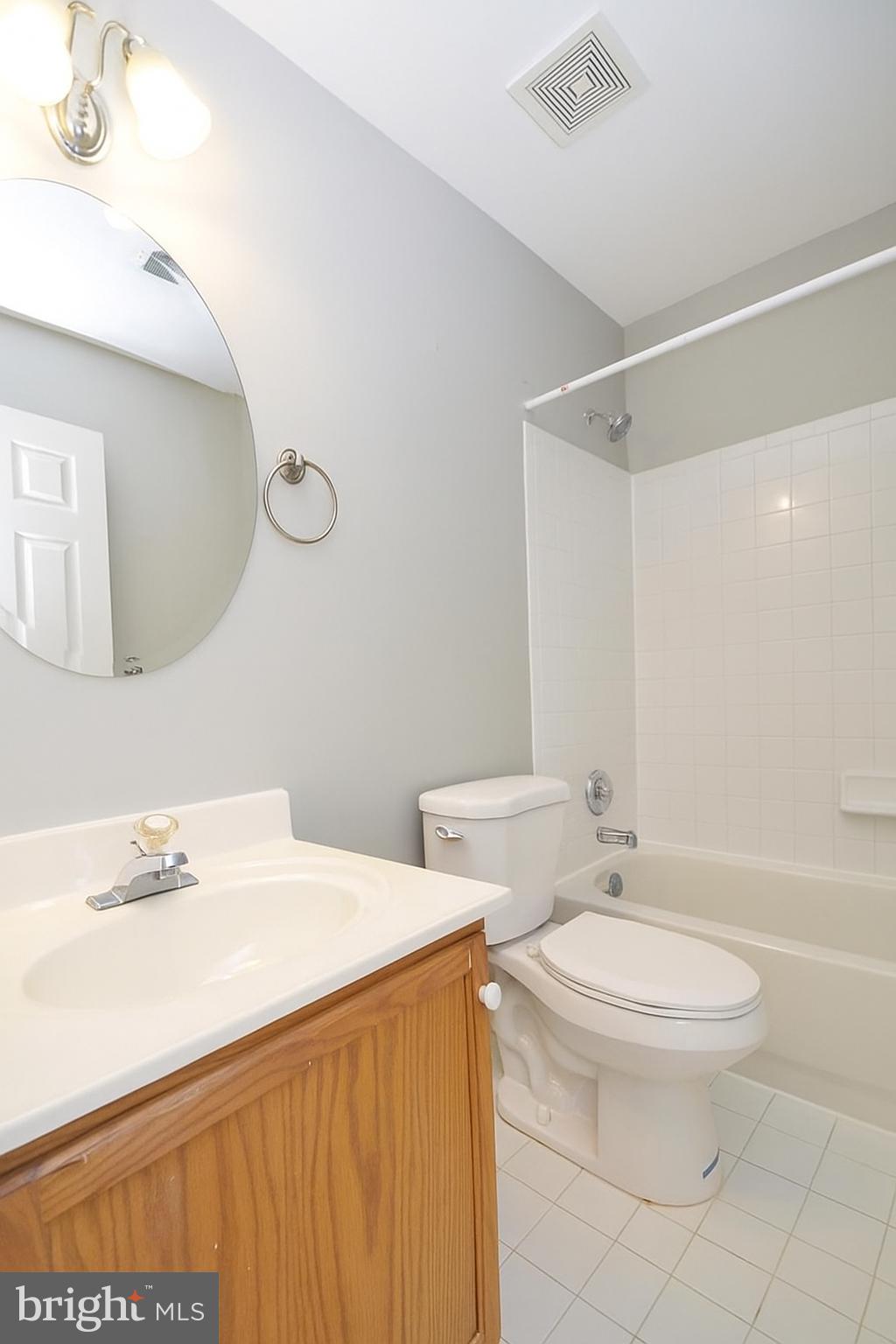 STONE RIVER - Residential Lease