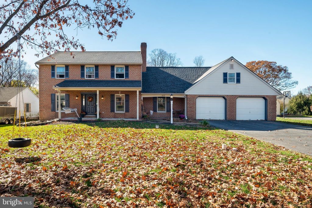 Photo of 802 SCOTT LN, LITITZ, PA 17543 (MLS # PALA2027550)