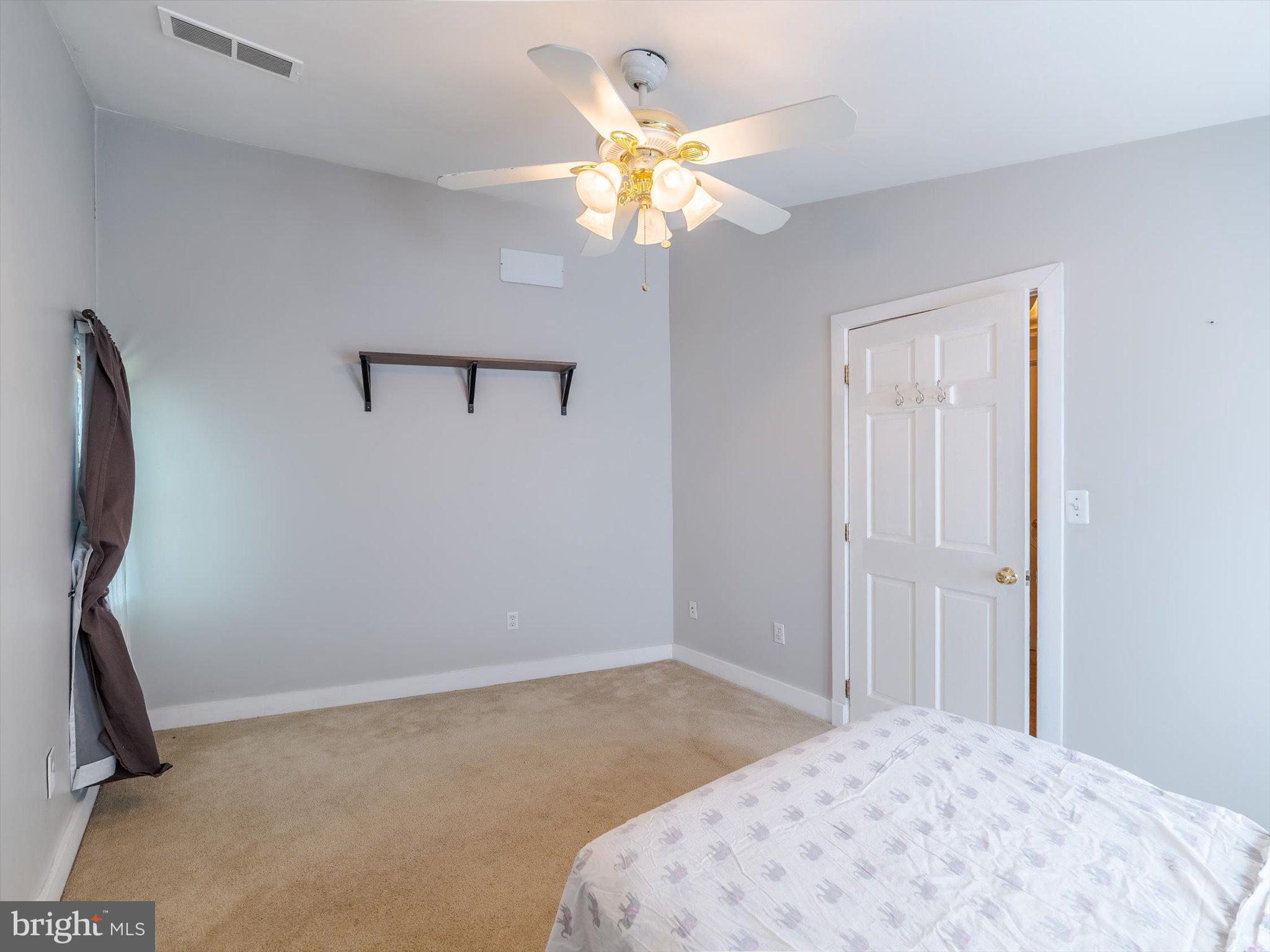 NORTH HILLS - Residential