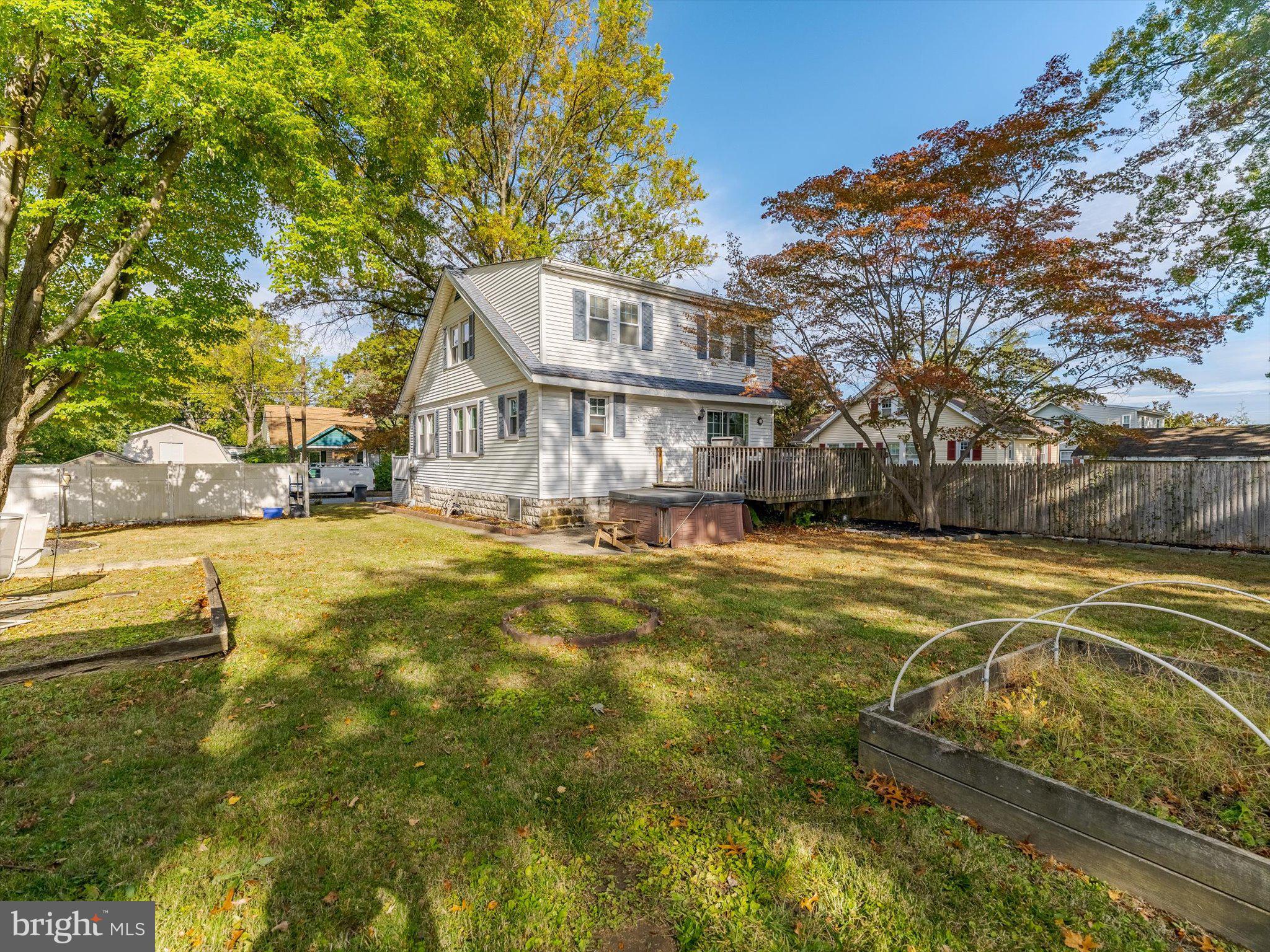 NORTH HILLS - Residential