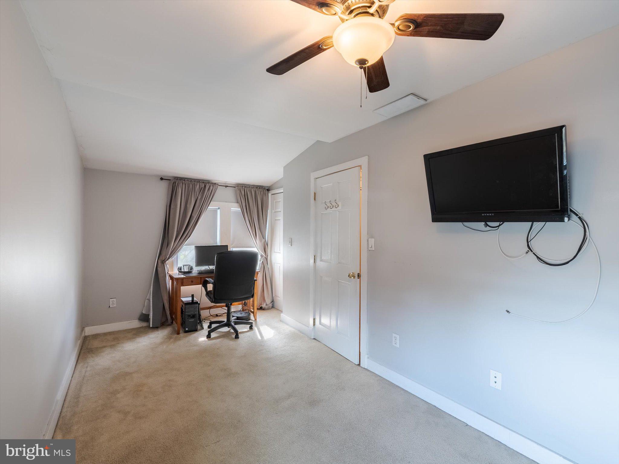 NORTH HILLS - Residential