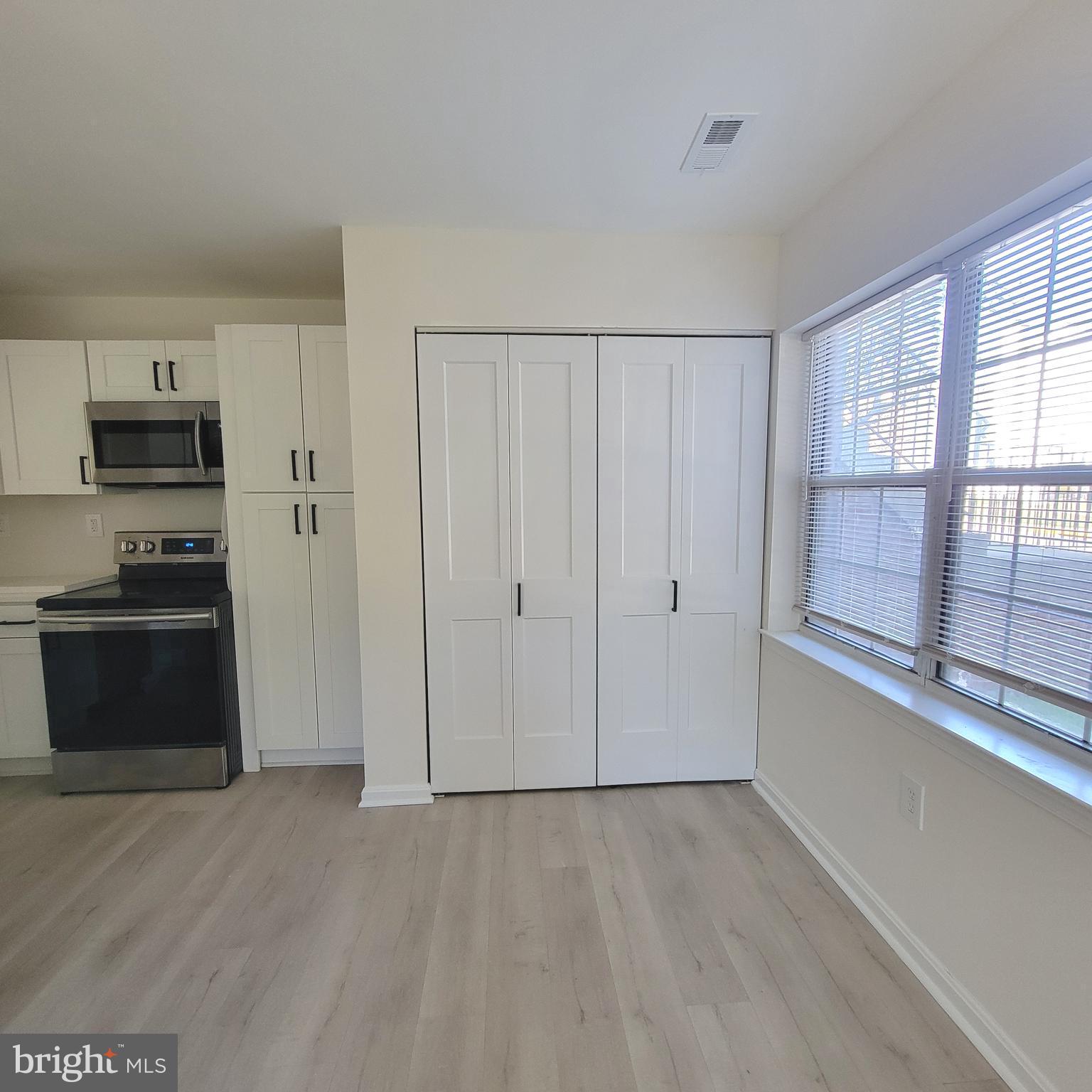 FOUNDERS WOODS - Residential