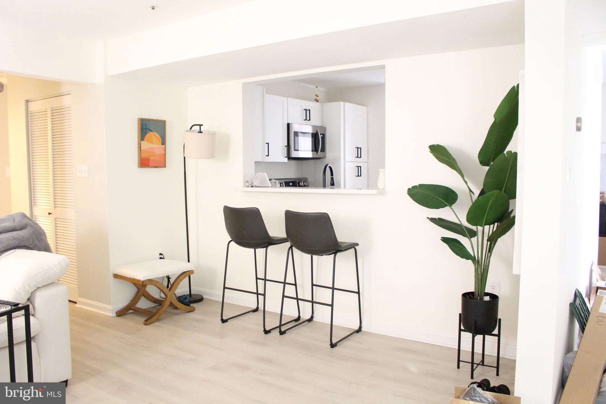 FOUNDERS WOODS - Residential