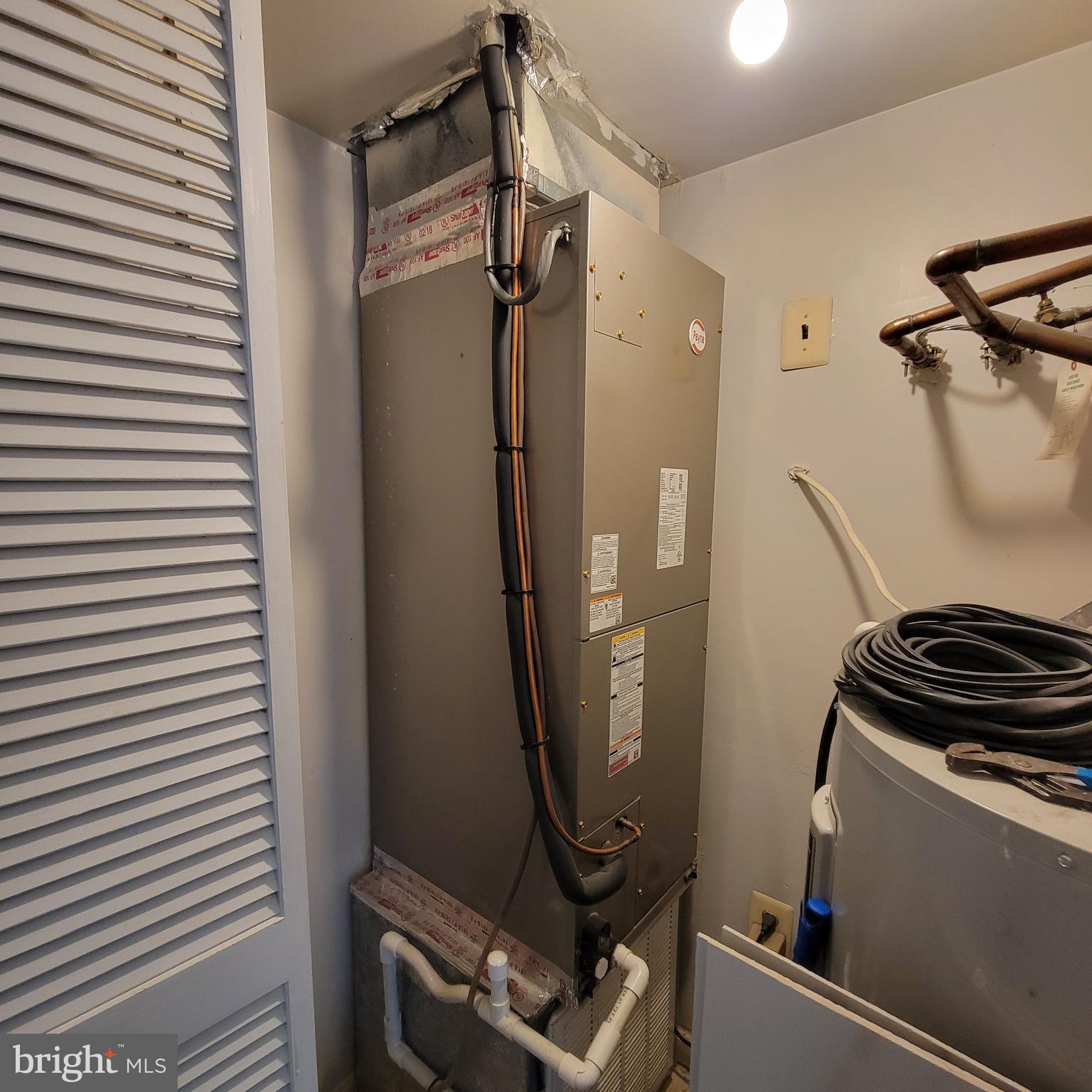 FOUNDERS WOODS - Residential