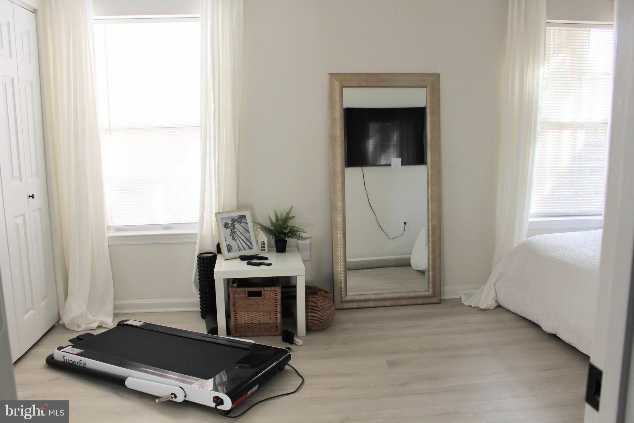 FOUNDERS WOODS - Residential