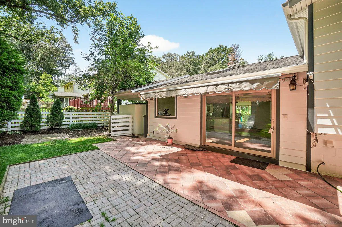 Silver Spring, Maryland 20904, United States, 4 Bedrooms Bedrooms, ,3 BathroomsBathrooms,Residential,Active,158081