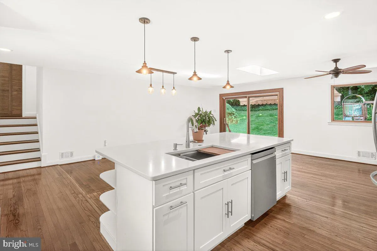 Silver Spring, Maryland 20904, United States, 4 Bedrooms Bedrooms, ,3 BathroomsBathrooms,Residential,Active,158081