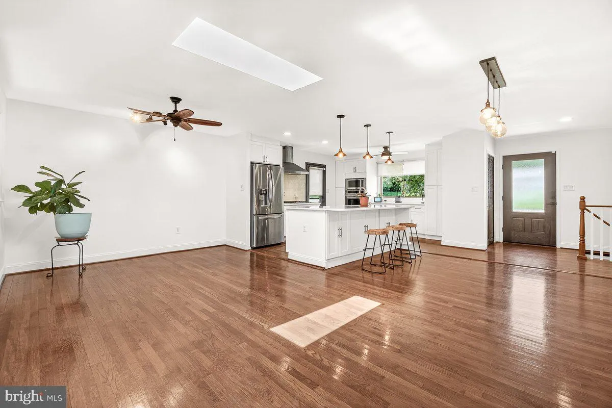 Silver Spring, Maryland 20904, United States, 4 Bedrooms Bedrooms, ,3 BathroomsBathrooms,Residential,Active,158081