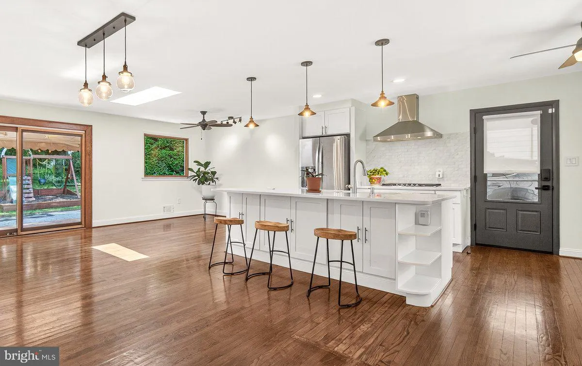 Silver Spring, Maryland 20904, United States, 4 Bedrooms Bedrooms, ,3 BathroomsBathrooms,Residential,Active,158081