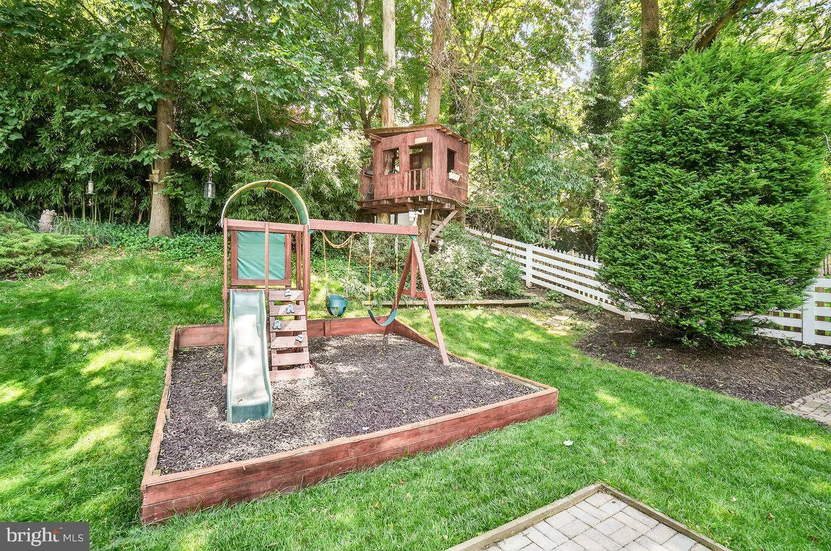 Silver Spring, Maryland 20904, United States, 4 Bedrooms Bedrooms, ,3 BathroomsBathrooms,Residential,Active,158081