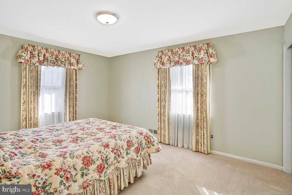 EAST LINTHICUM HEIGHTS - Residential