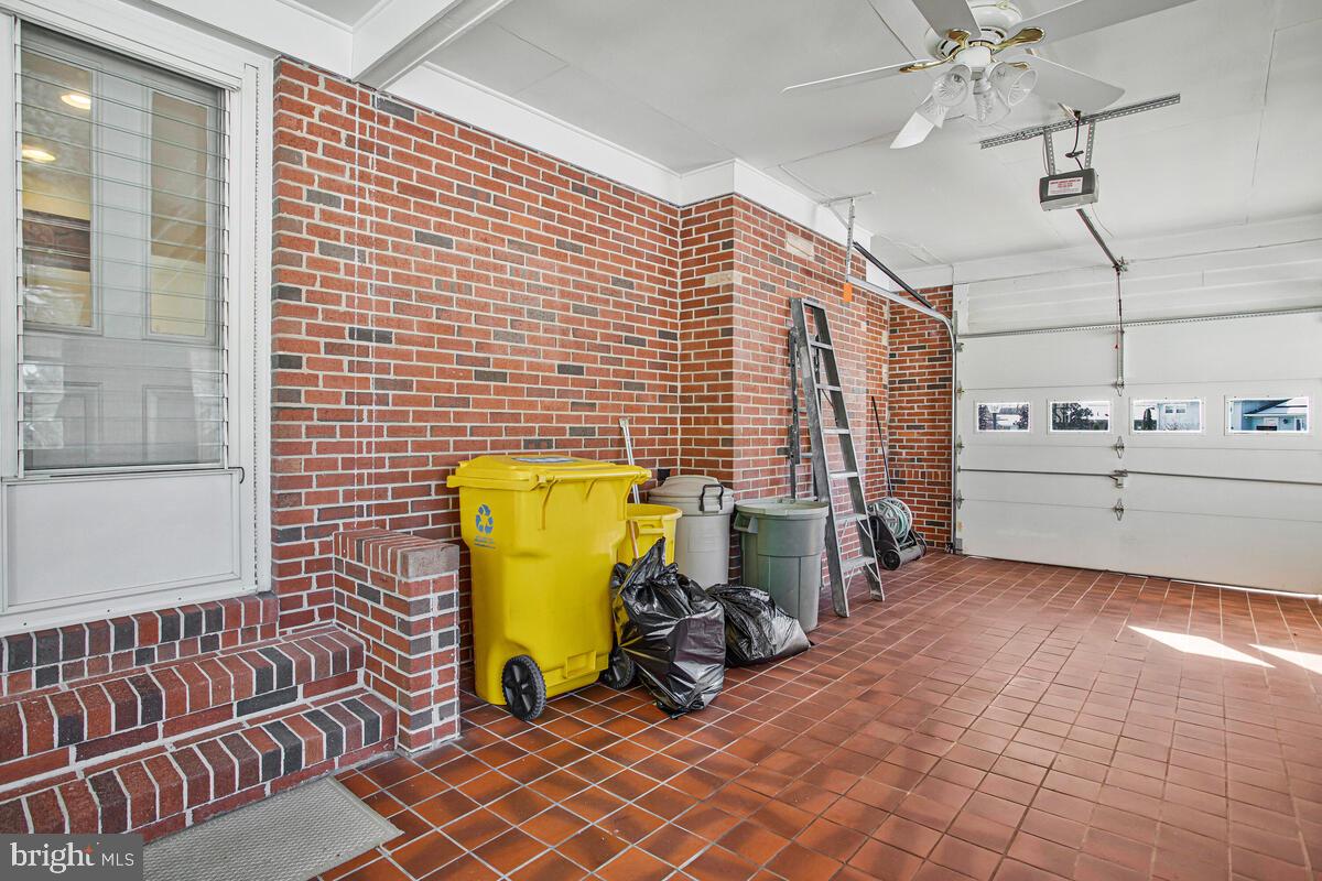 EAST LINTHICUM HEIGHTS - Residential