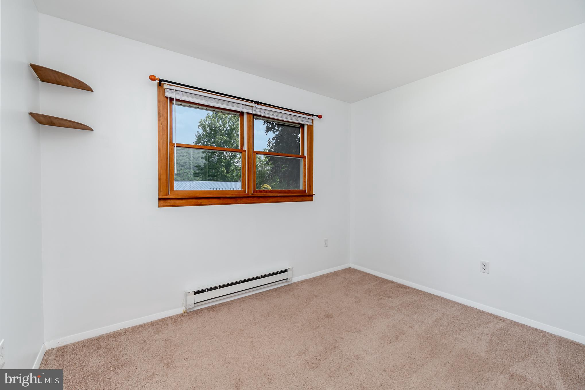 STONEY CREEK MANOR - Residential