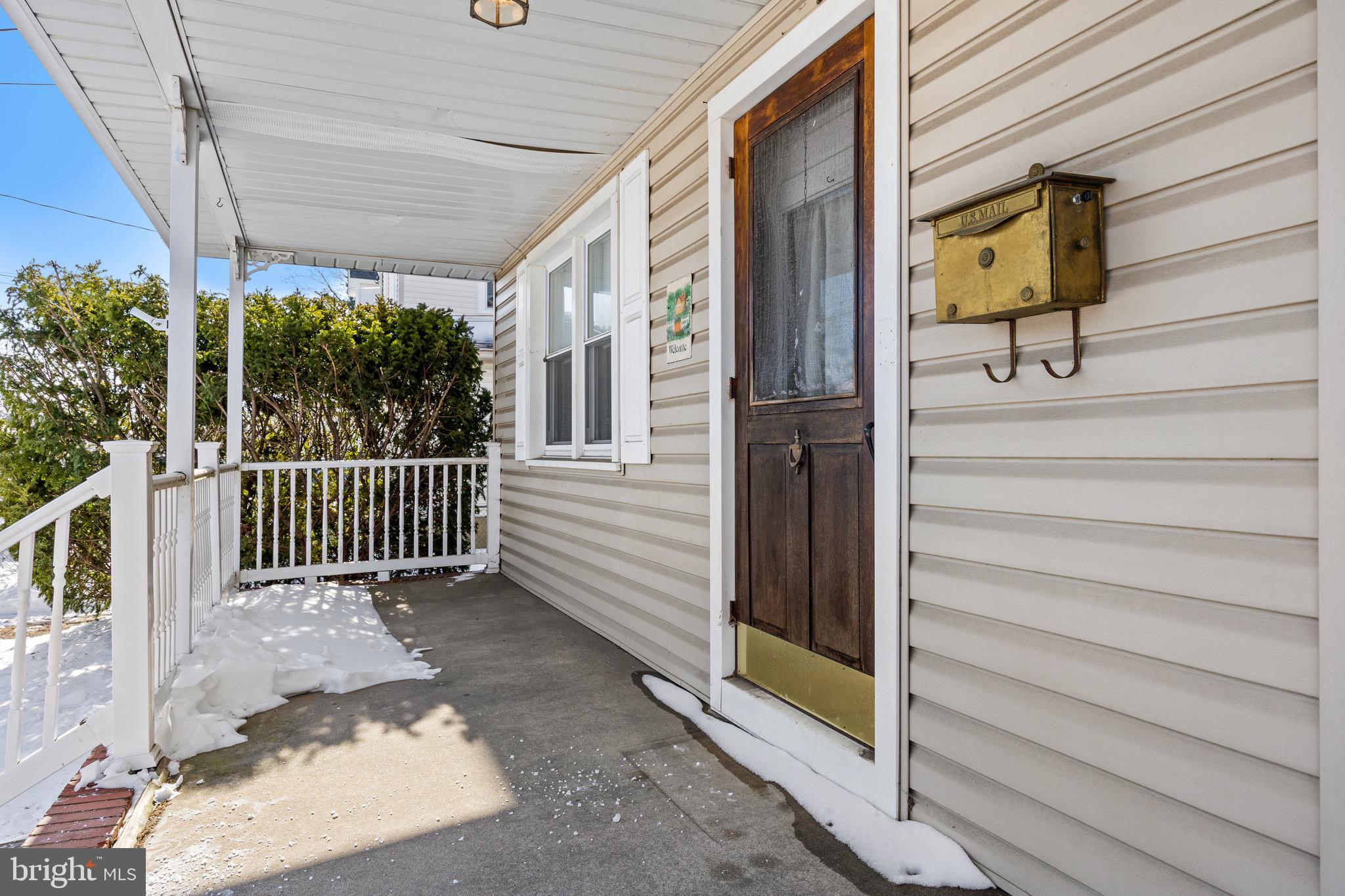 116 LIPPINCOTT AVENUE