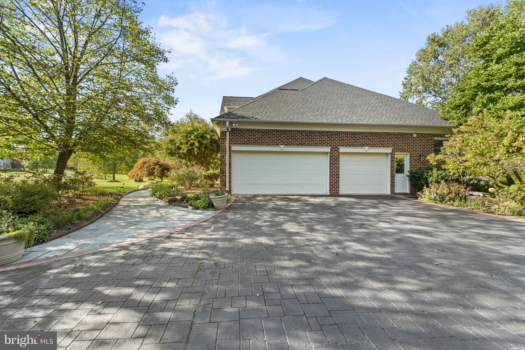 DUNROBIN - Residential