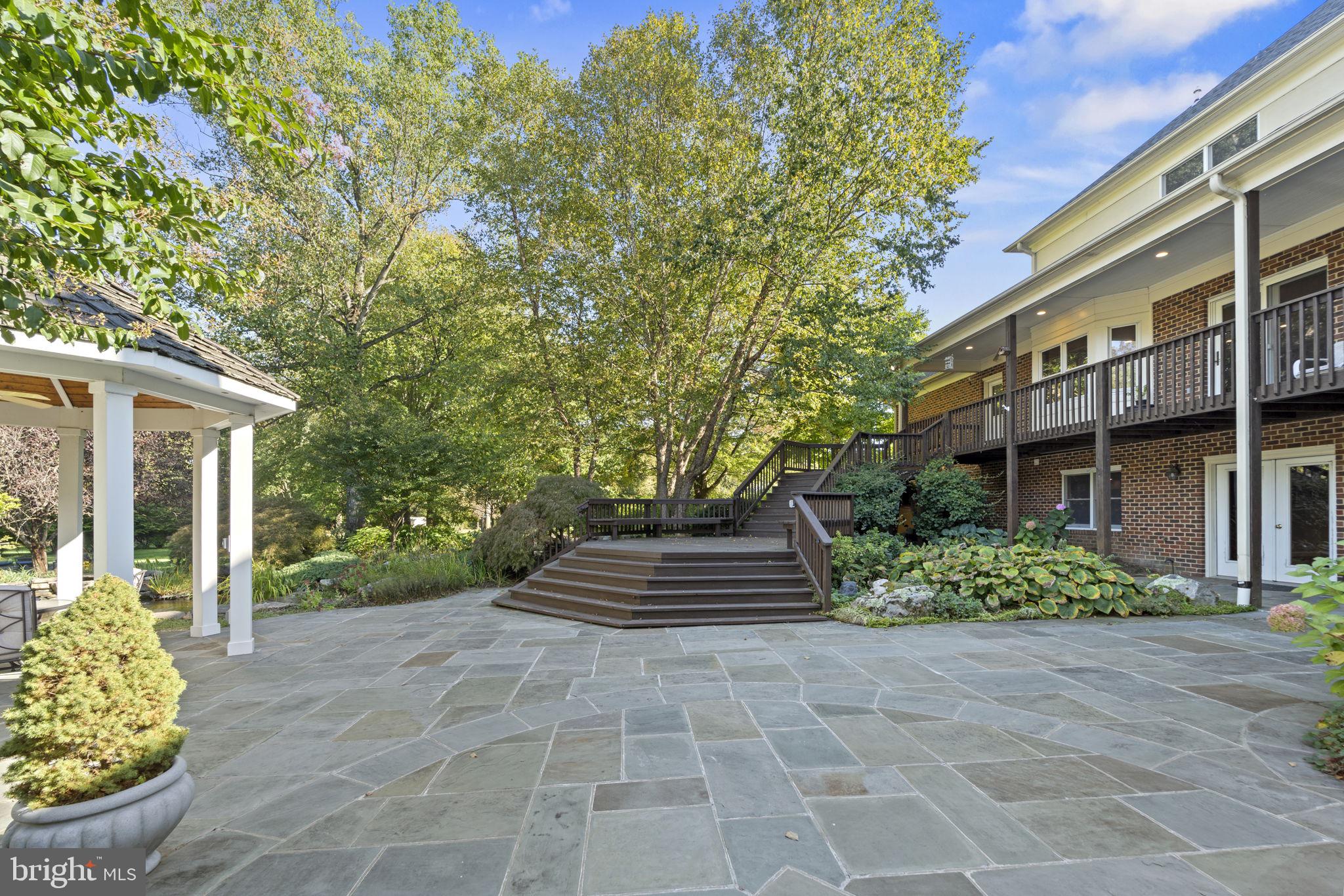 DUNROBIN - Residential