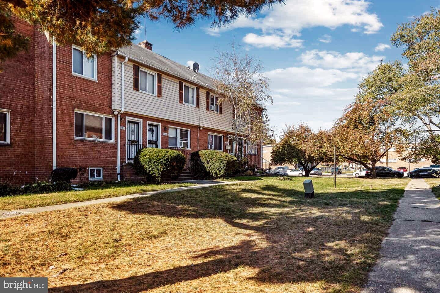 SERENE TOWNHOUSE VILLAGE - Residential